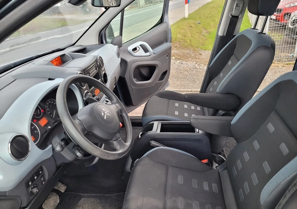 Citroen Berlingo cena 29900 przebieg: 203000, rok produkcji 2012 z Krzanowice małe 172